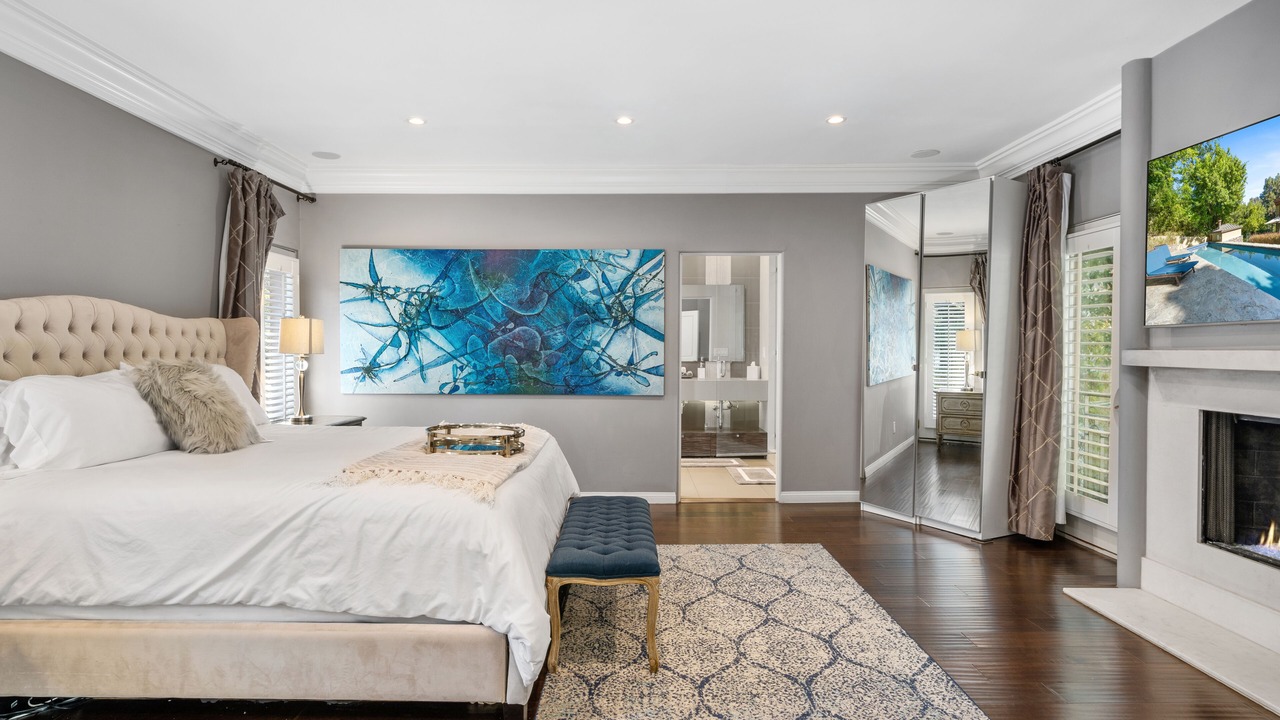 Photo of Bedroom in Beverly Glen