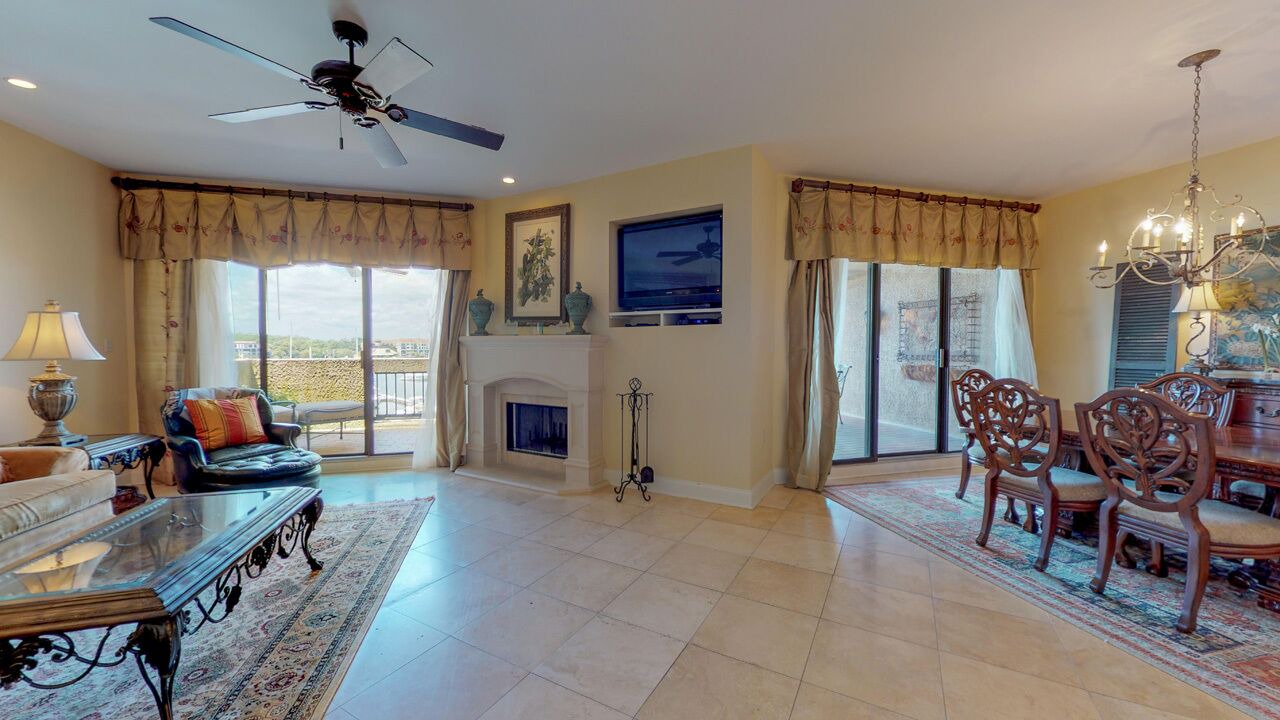 Photo of Bedroom in Shelter Cove