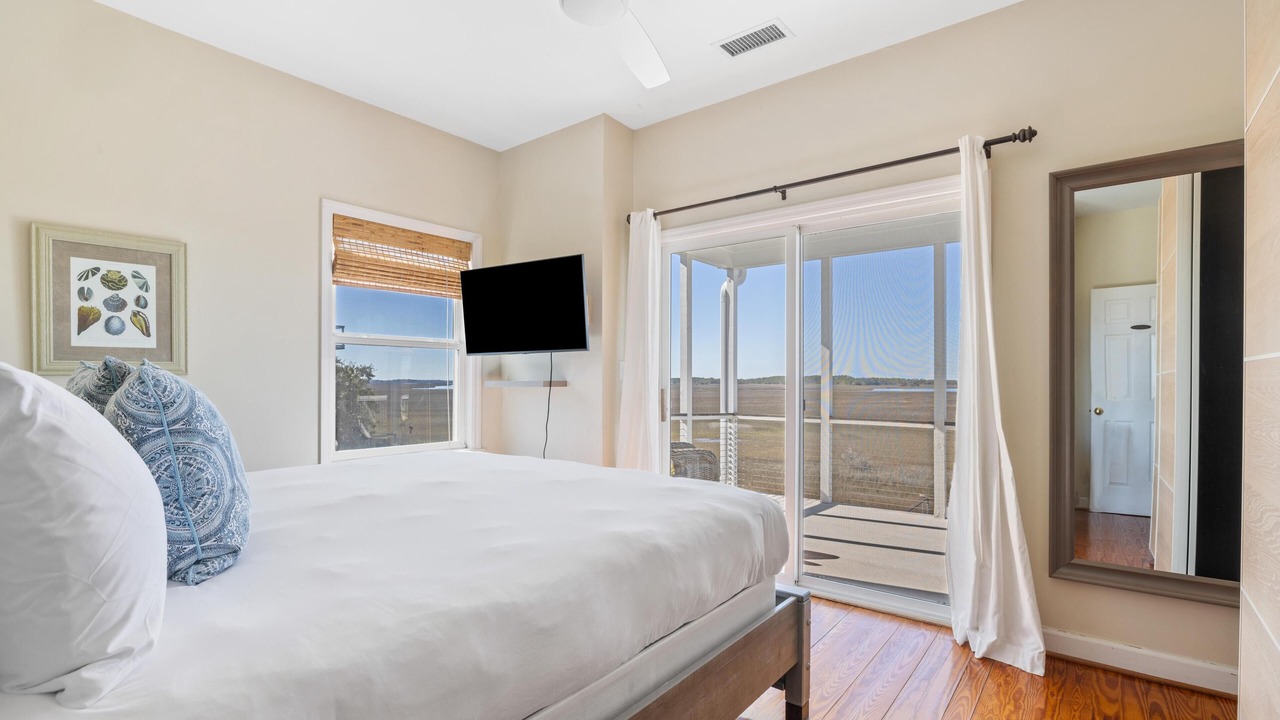 Photo of Bedroom in Folly Beach