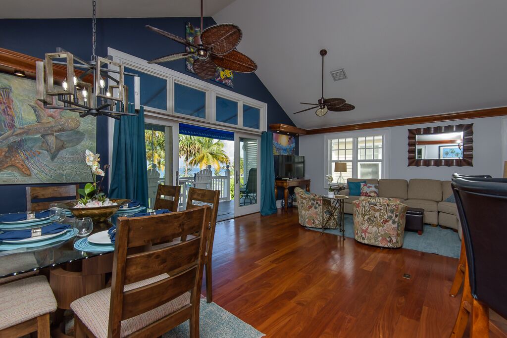Photo of Livingroom in Truman Annex