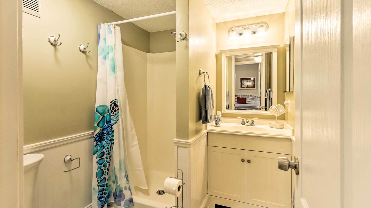Photo of Bathroom in Palmetto Dunes