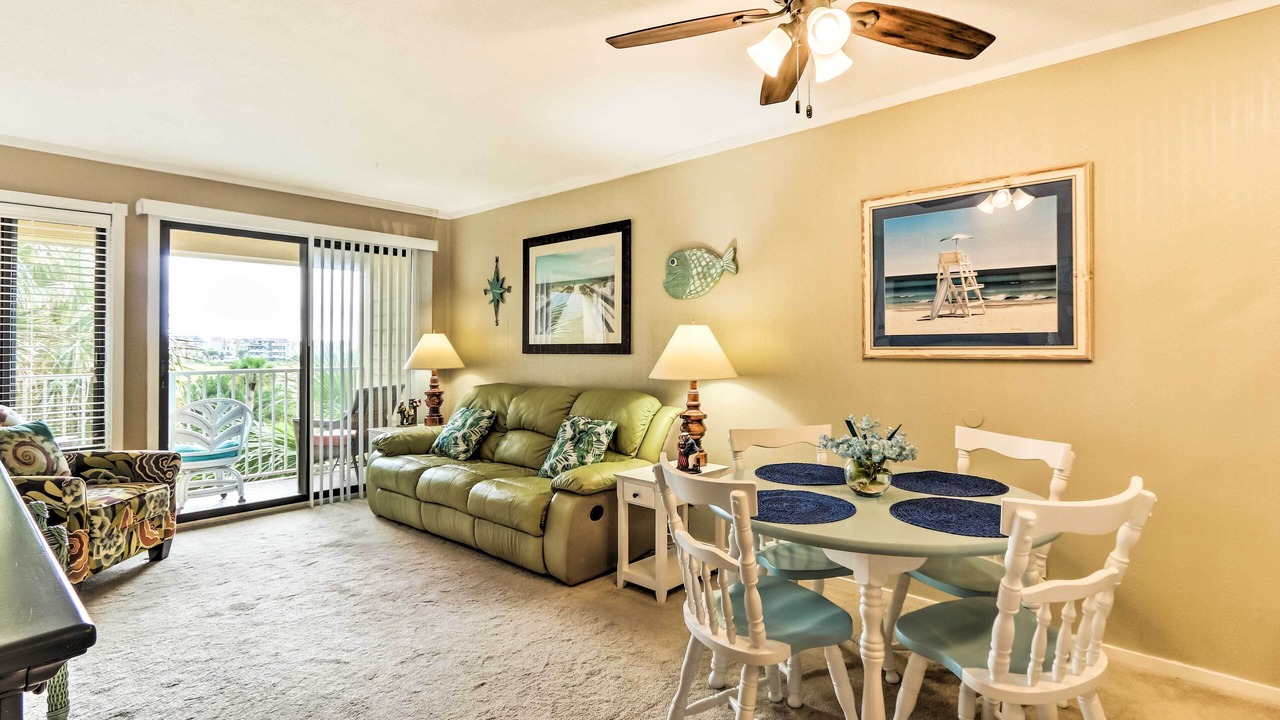 Photo of Livingroom in Palmetto Dunes