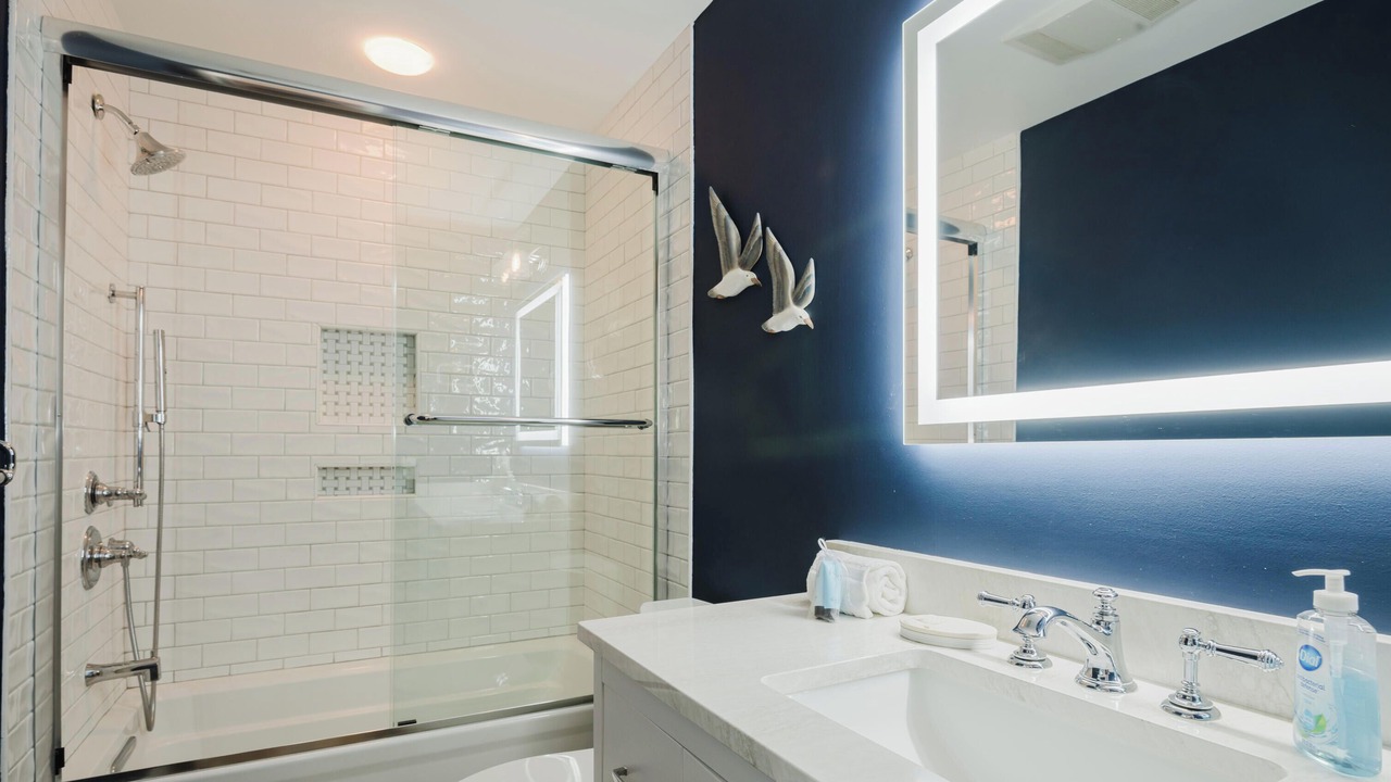 Photo of Bathroom in Shipyard Plantation