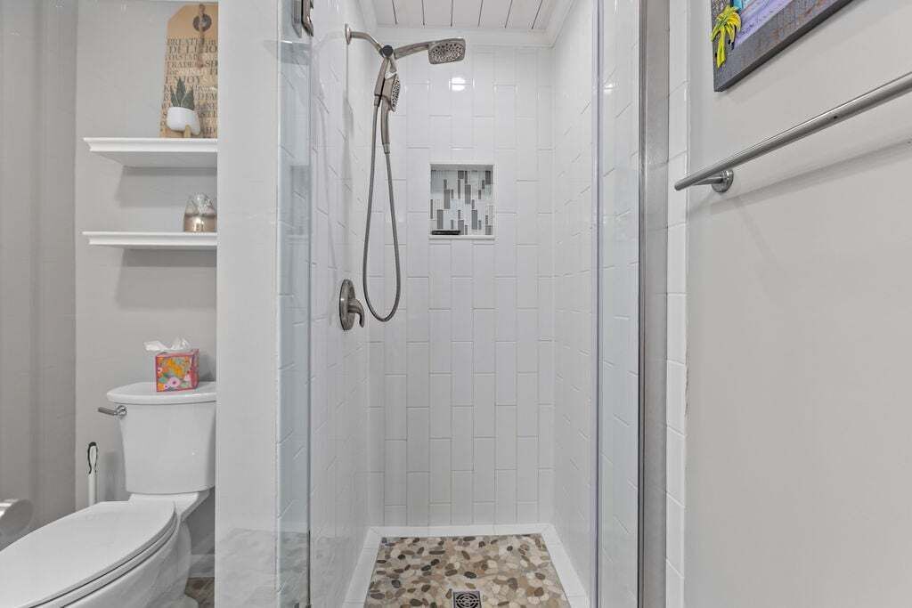 Photo of Bathroom in Sealoft Villas