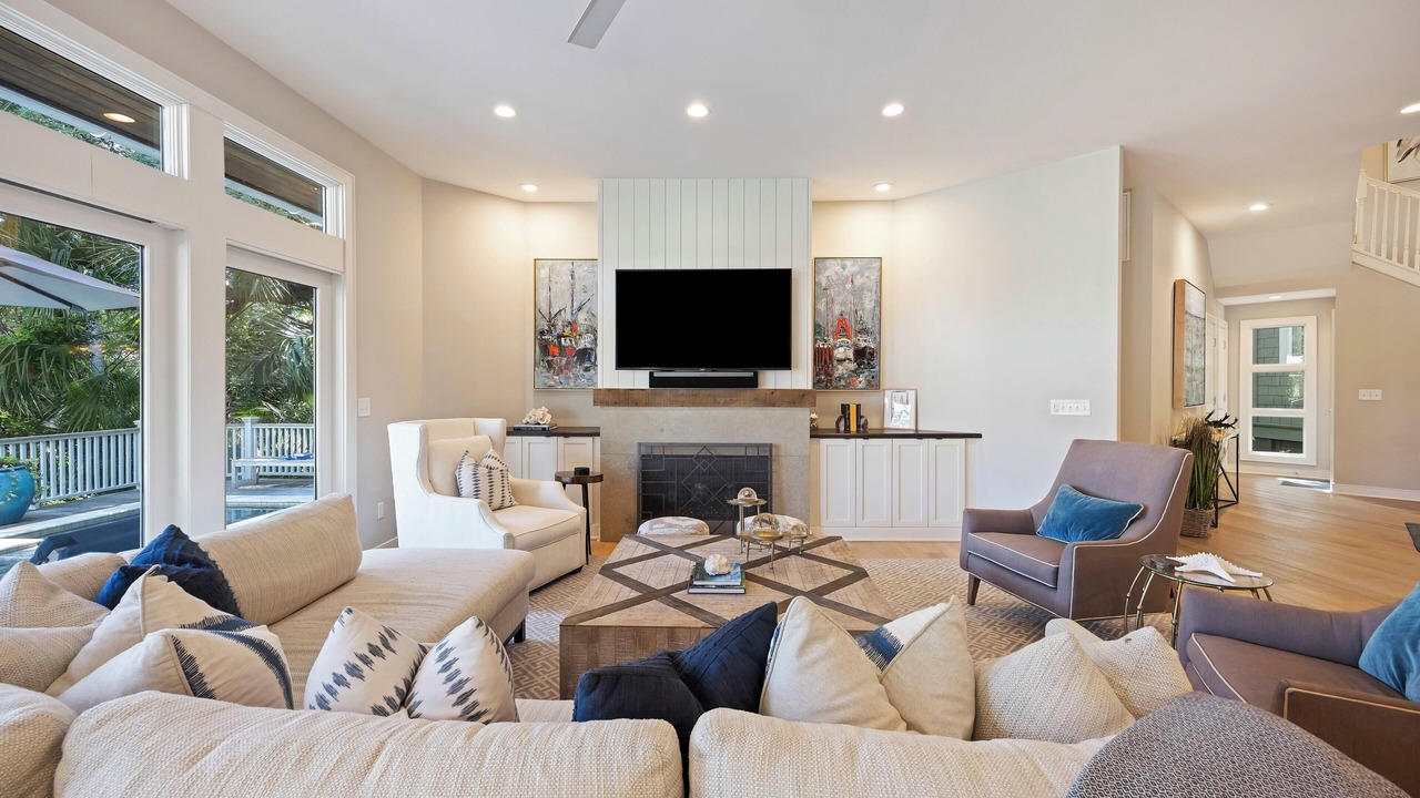Photo of Livingroom in Vanderhorst Plantation