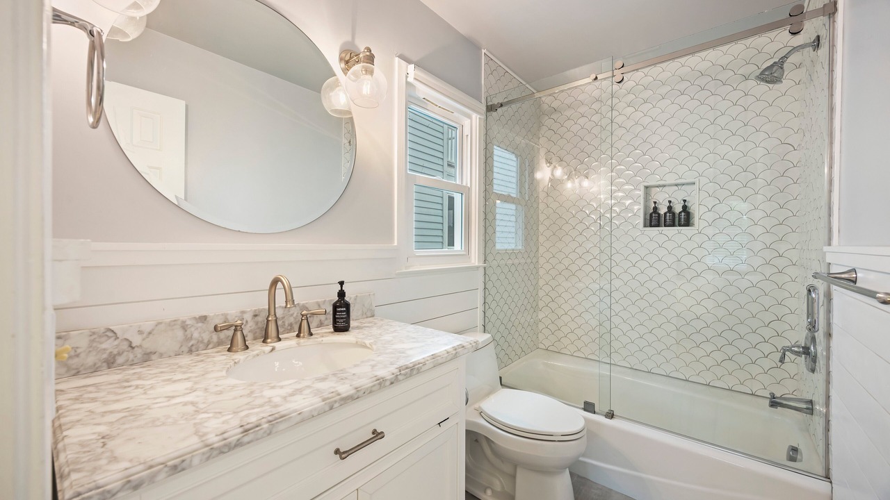 Photo of Bathroom in Pelican Bay