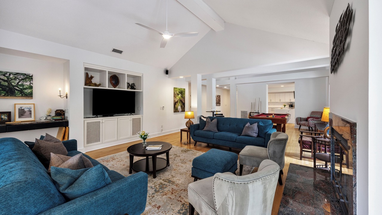 Photo of Livingroom in Vanderhorst Plantation