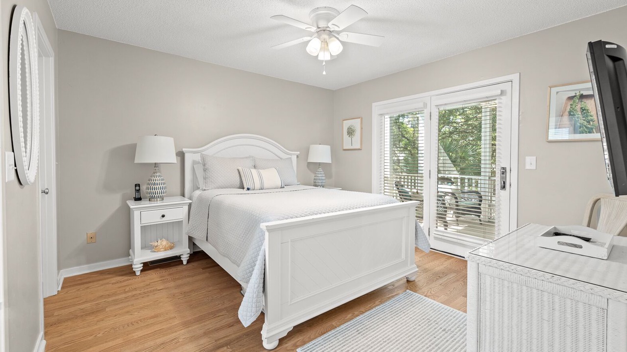 Photo of Bedroom in Pelican Bay