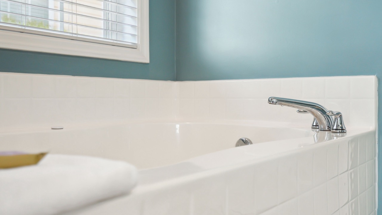Photo of Bathroom in Waters Edge