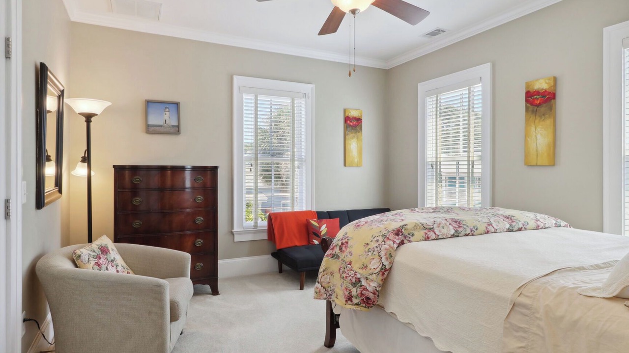 Photo of Bedroom in Beach Institute