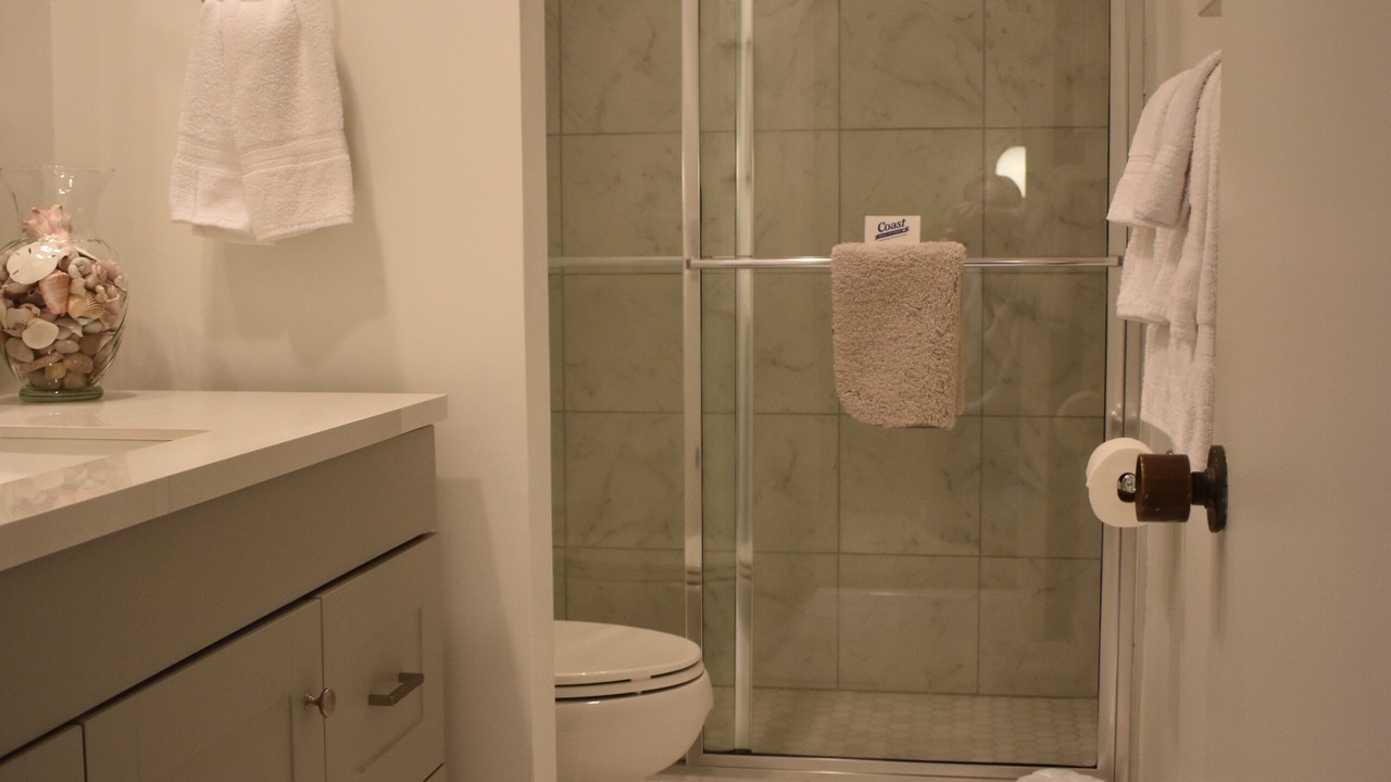 Photo of Bathroom in Harbour Town