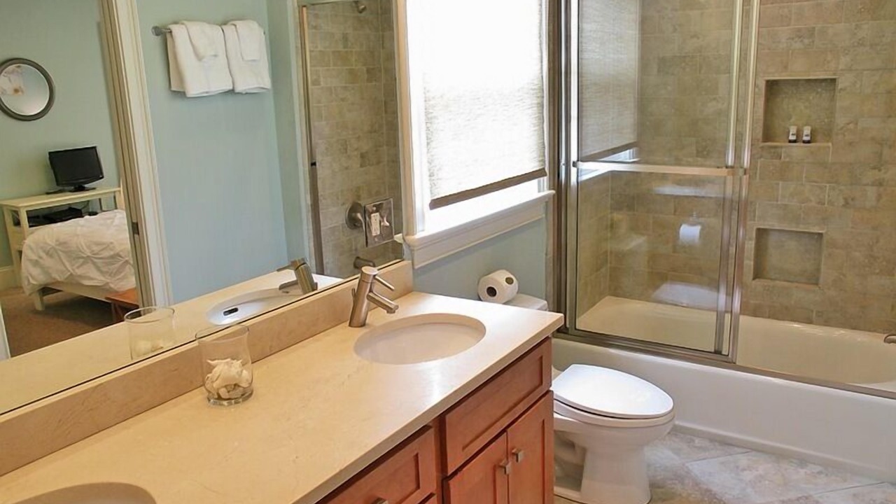 Photo of Bathroom in Isle of Palms