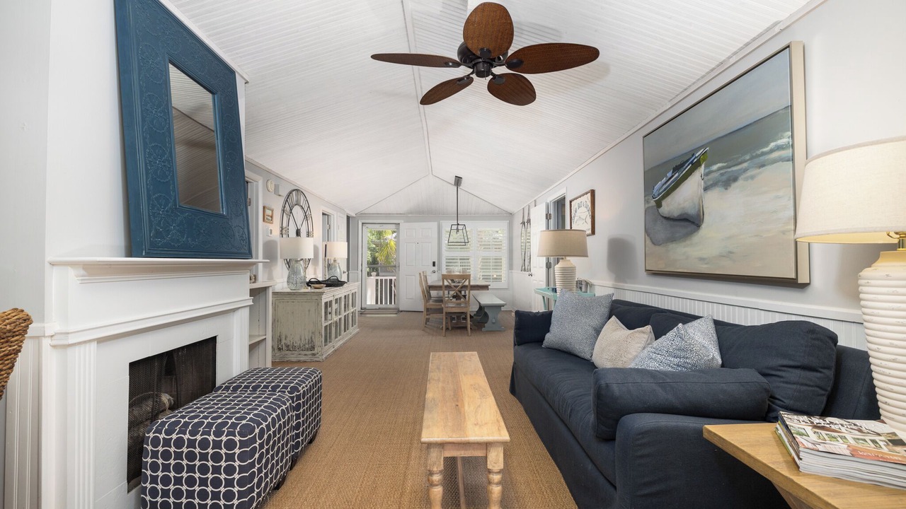 Photo of Bedroom in Twin Oaks