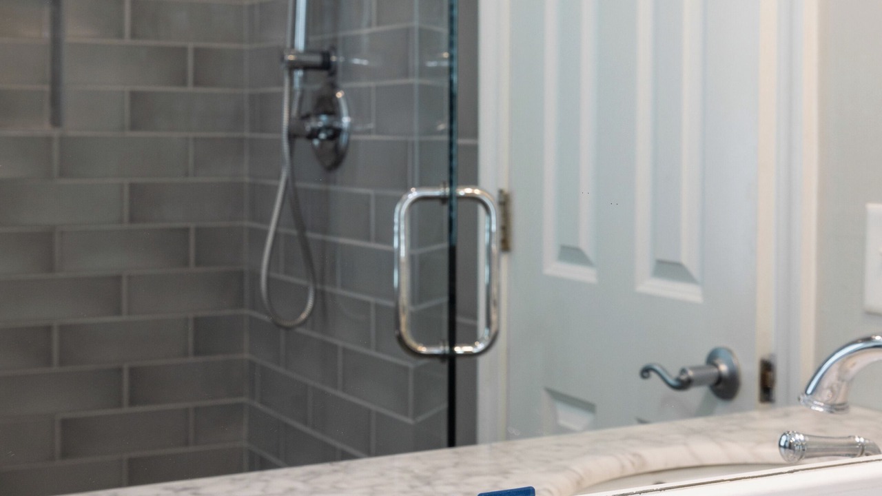 Photo of Bathroom in Waters Edge