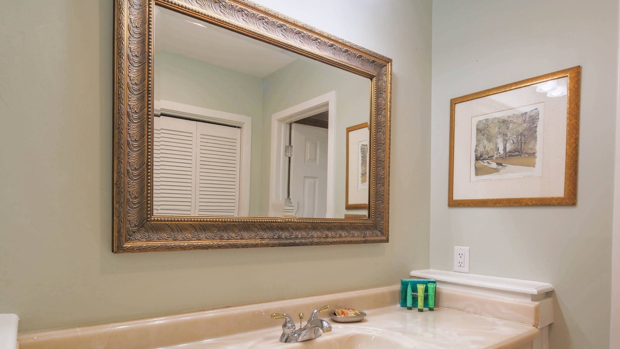 Photo of Bathroom in Beach Lagoon