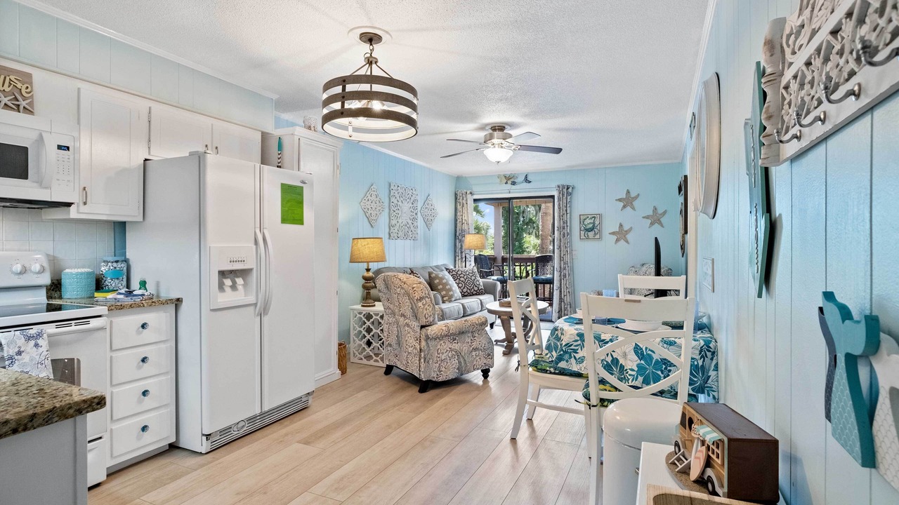 Photo of Livingroom in North Forest Beach