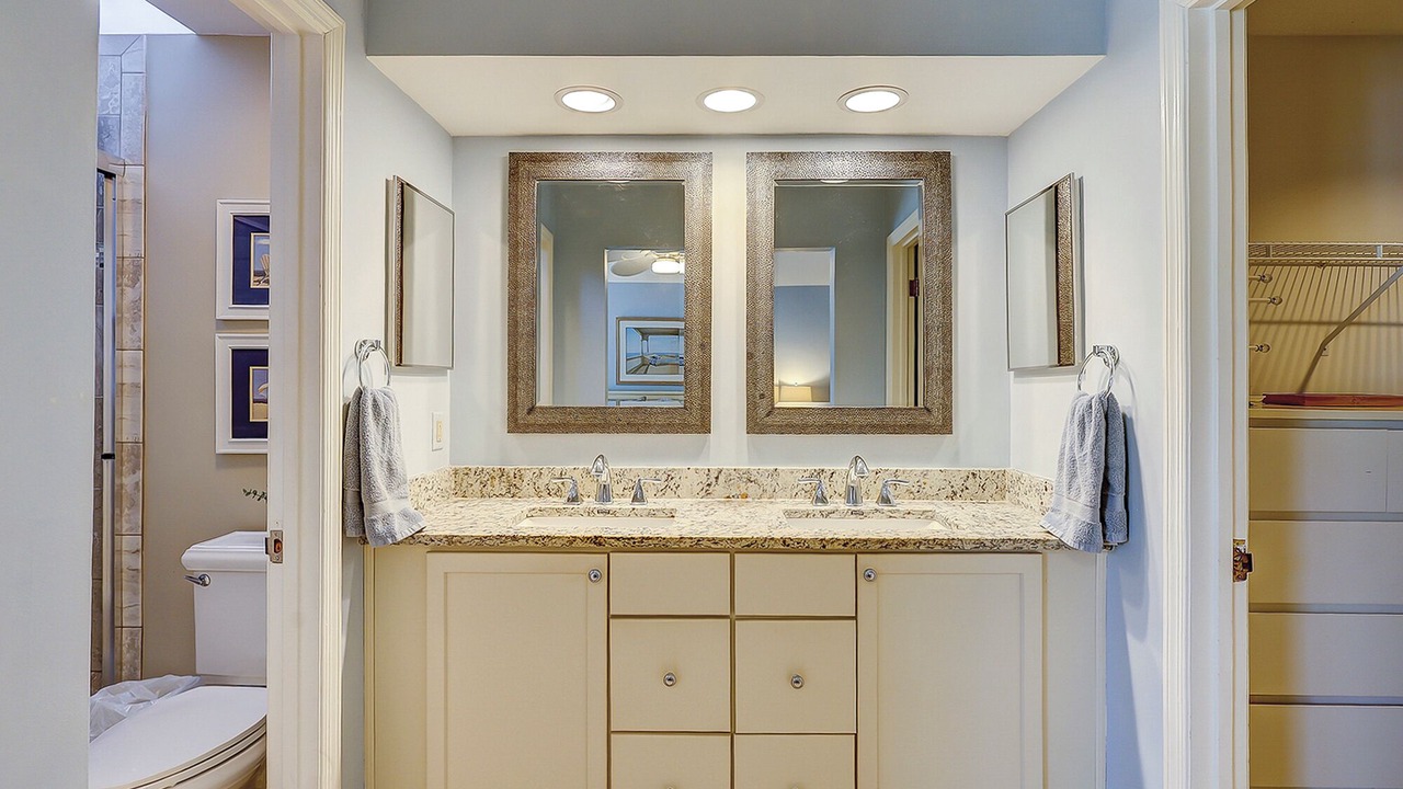 Photo of Bathroom in Shipyard Plantation