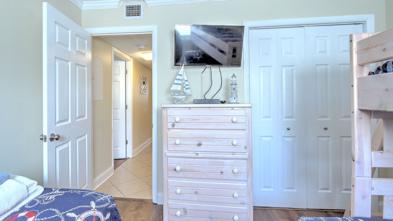 Photo of Bedroom in Palmetto Dunes