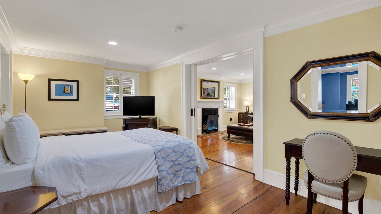Photo of Bedroom in Historic Downtown Savannah