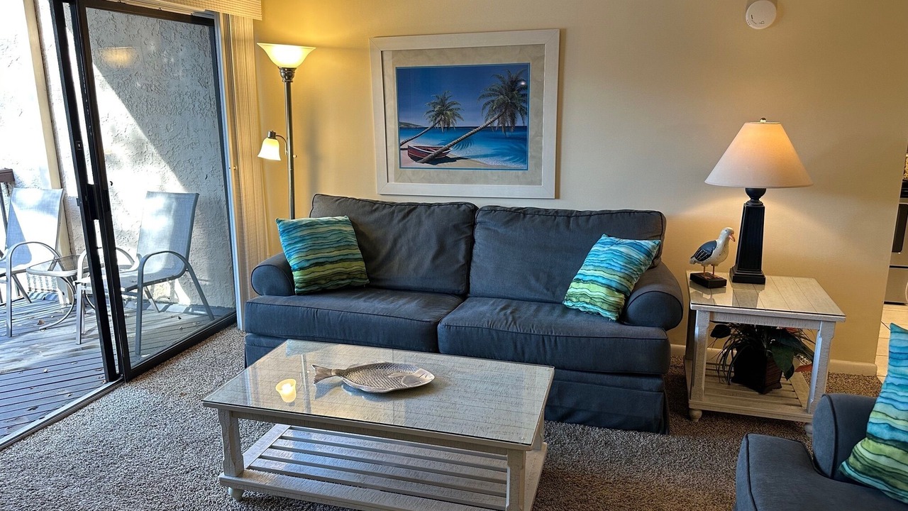 Photo of Livingroom in Folly Field