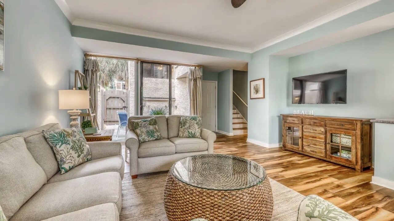 Photo of Livingroom in Harbour Town