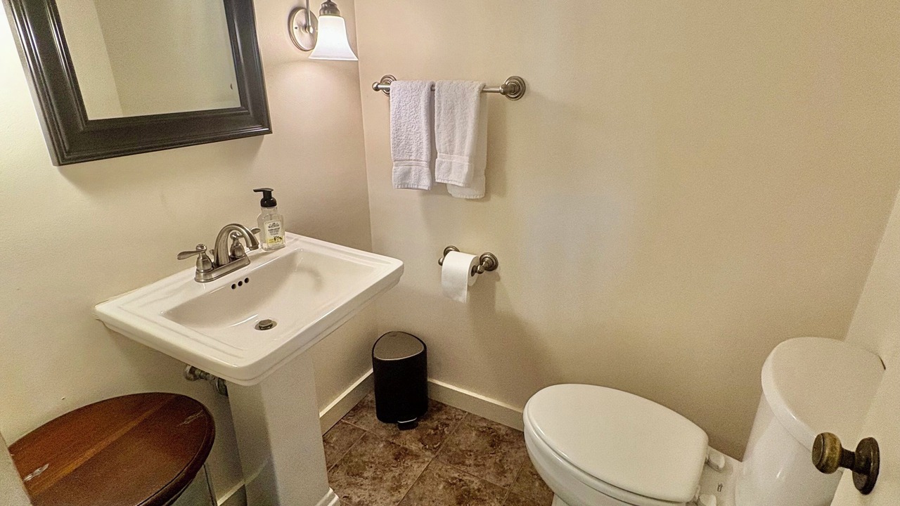 Photo of Bathroom in Sullivan's Island