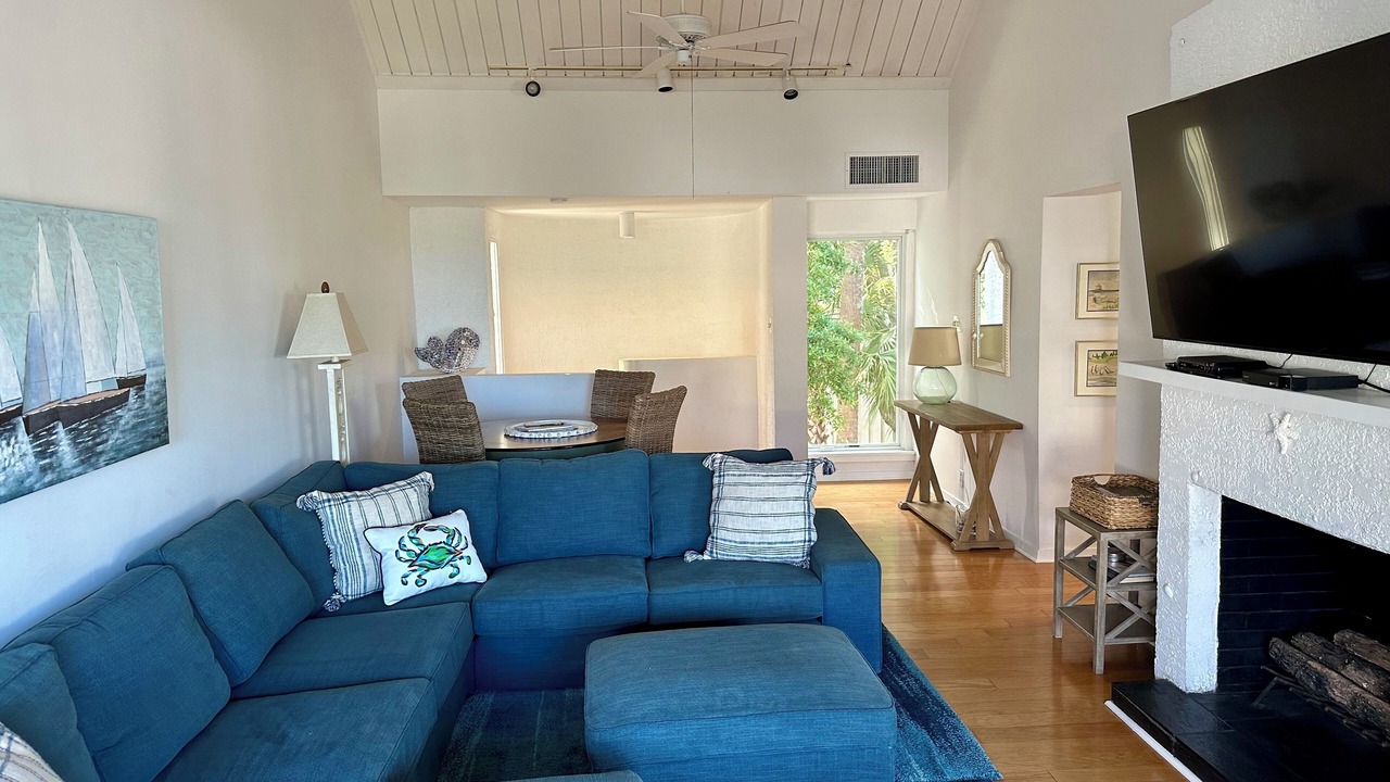 Photo of Bedroom in Palmetto Dunes