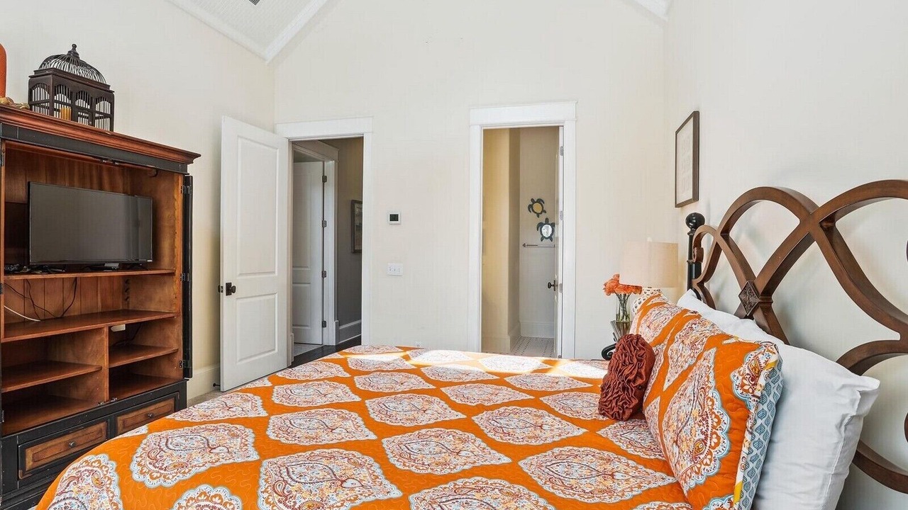 Photo of Bedroom in Oceanside