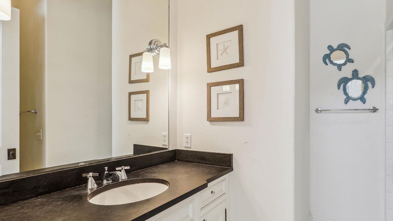 Photo of Bathroom in Oceanside