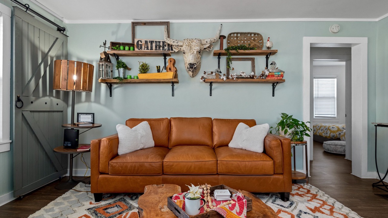 Photo of Livingroom in Harrison