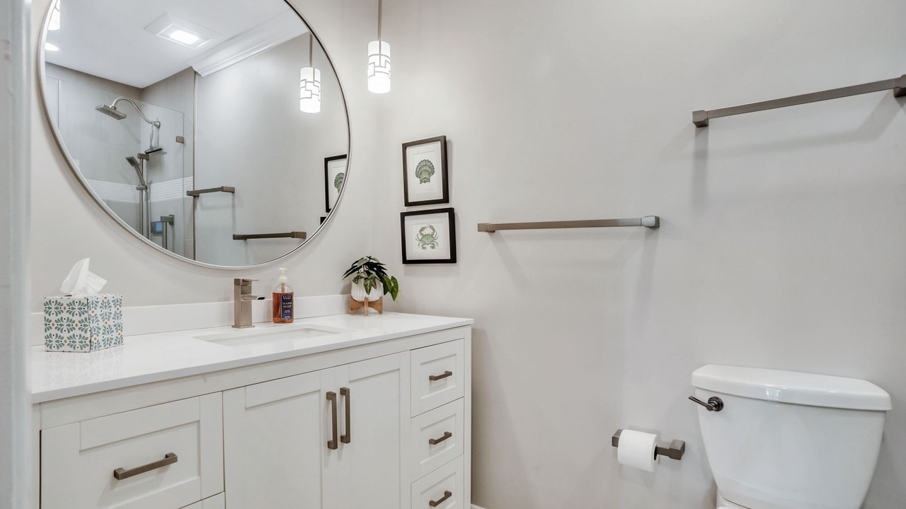 Photo of Bathroom in Harbour Town