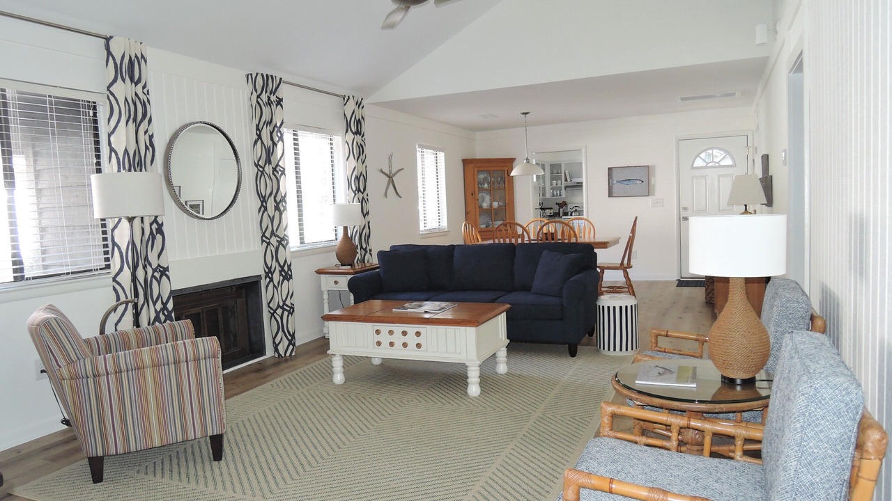 Photo of Livingroom in West Beach