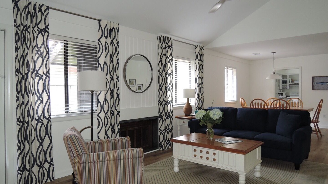Photo of Livingroom in West Beach