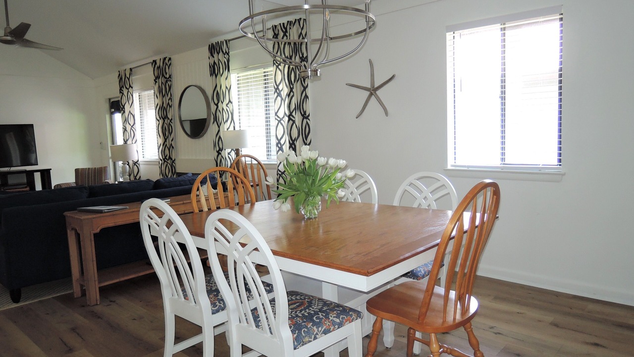 Photo of Livingroom in West Beach
