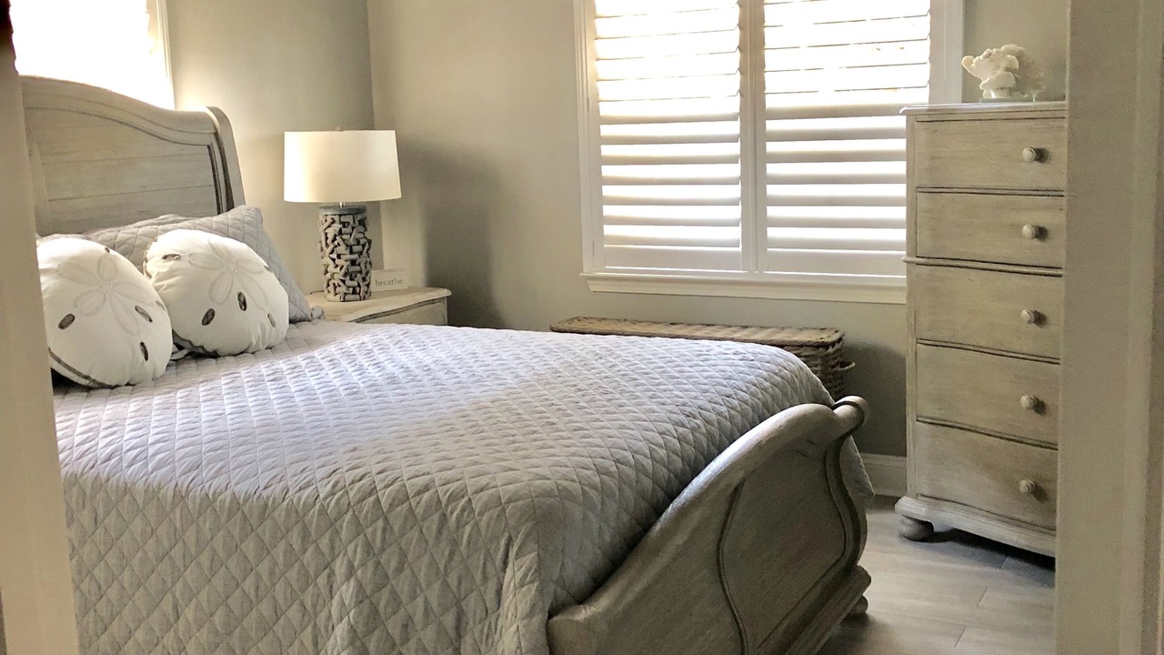 Photo of Bedroom in North Forest Beach