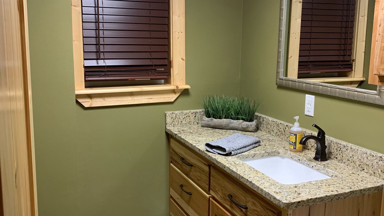 Photo of Bathroom in Jasper