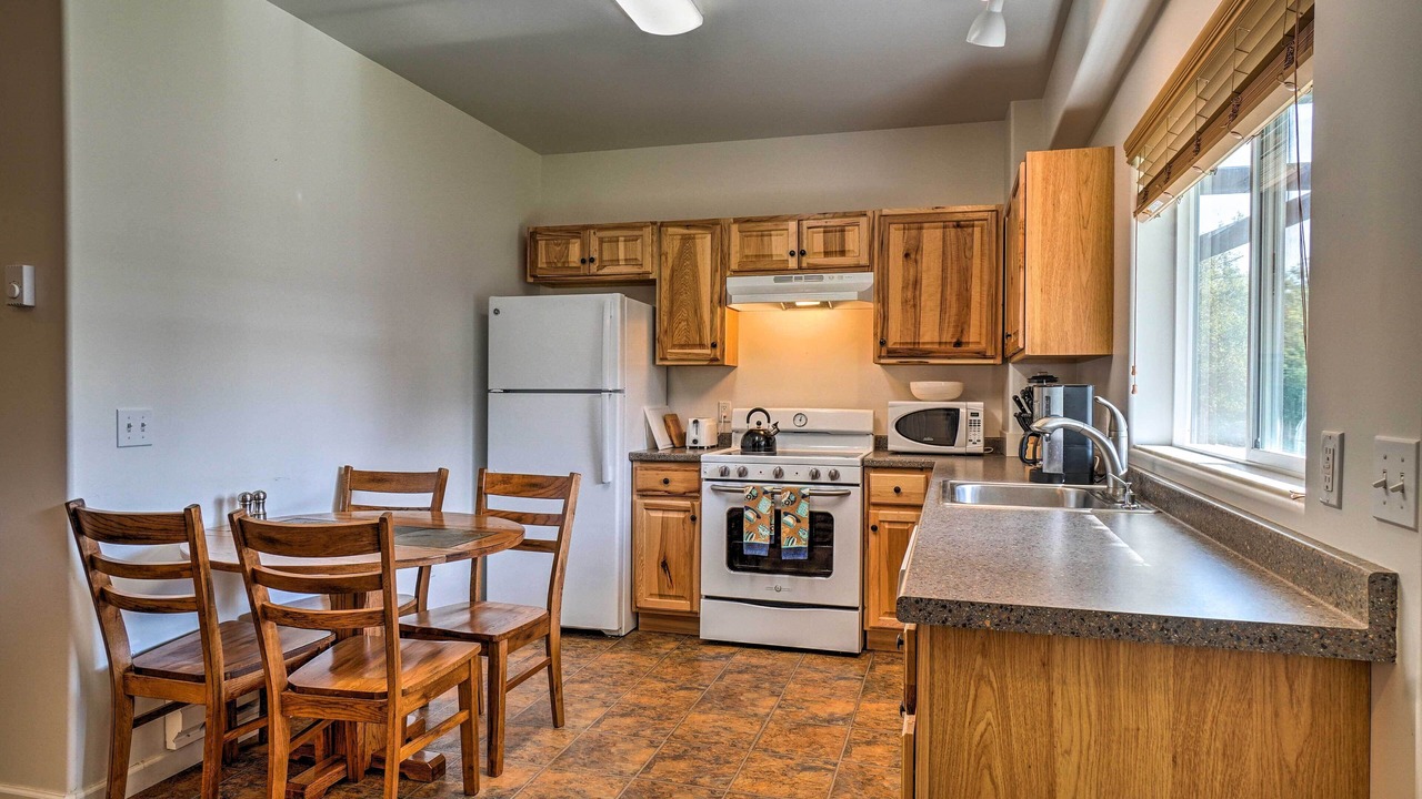 Photo of Kitchen in Fritz Creek