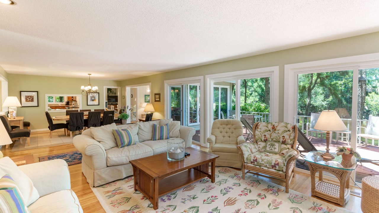 Photo of Livingroom in West Beach