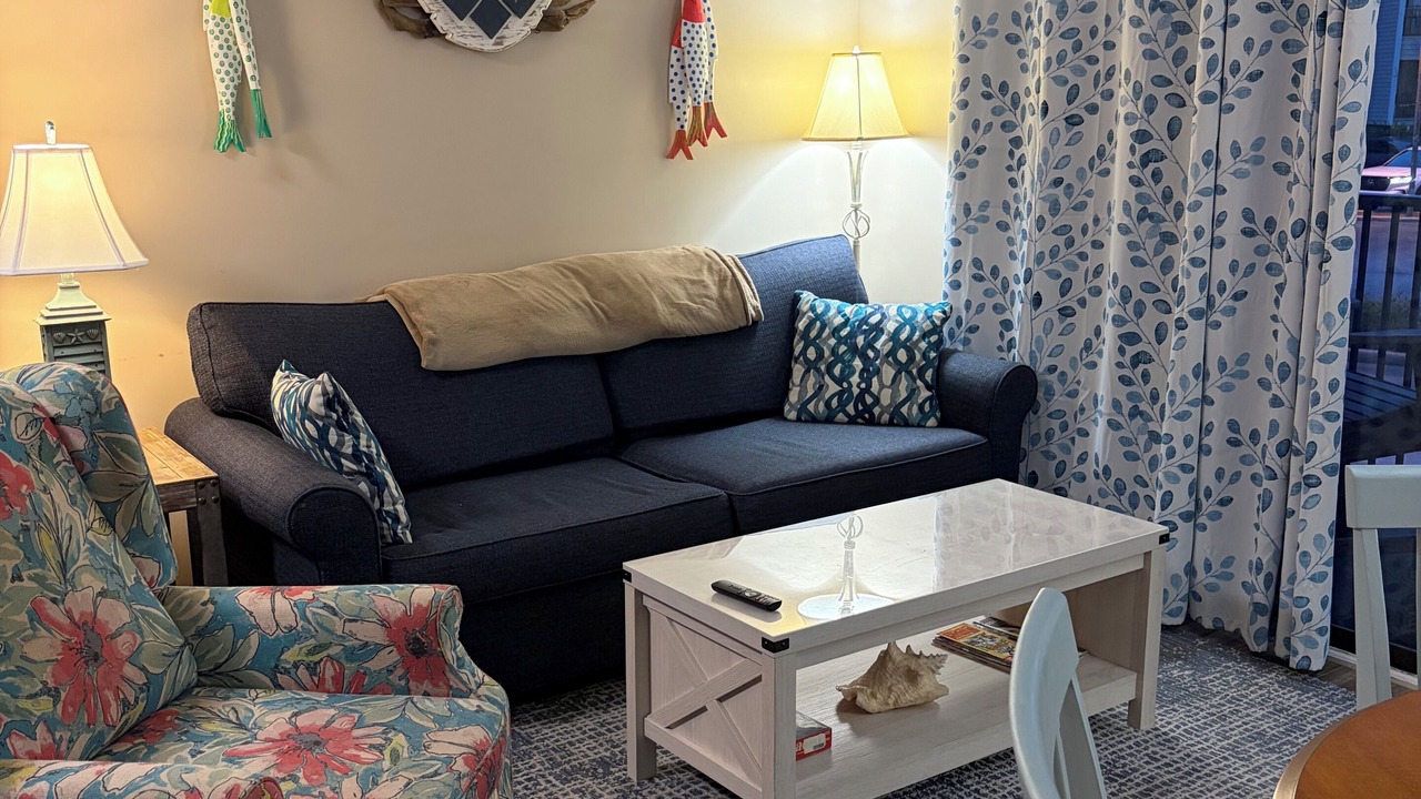 Photo of Livingroom in Folly Field