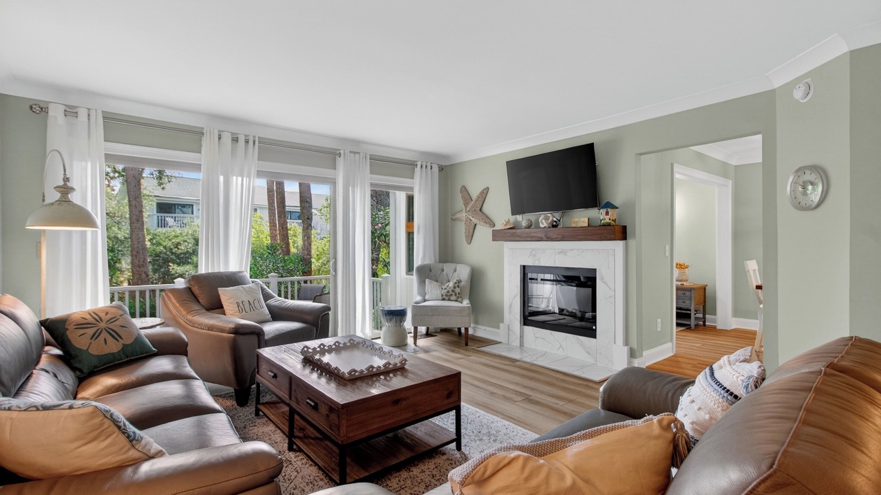 Photo of Livingroom in Twin Oaks