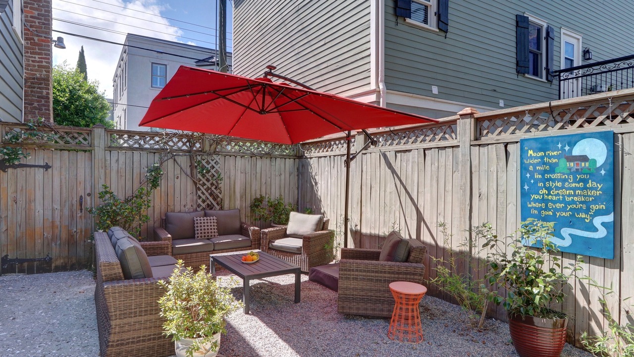 Photo of Outdoor in Historic District - North