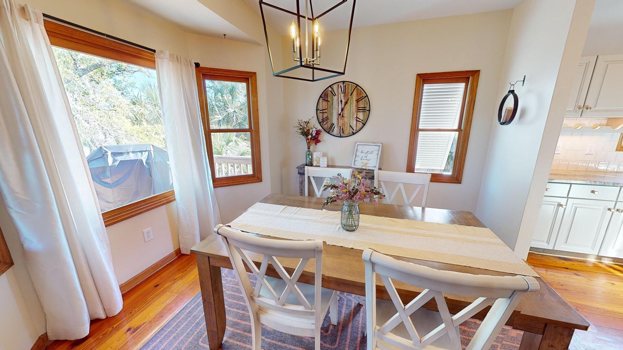 Photo of Livingroom in Sunset Point