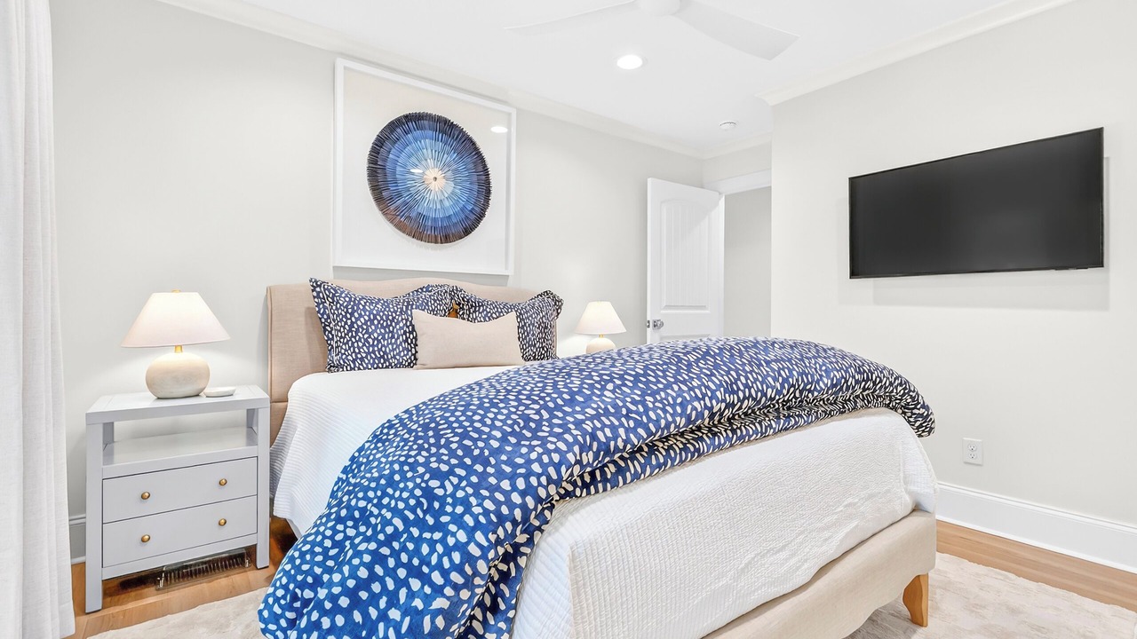 Photo of Bedroom in Oceanside