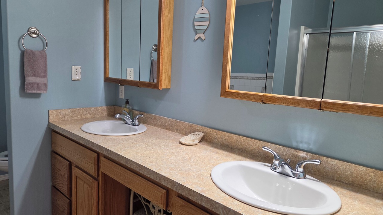 Photo of Bathroom in Lost Bridge Village