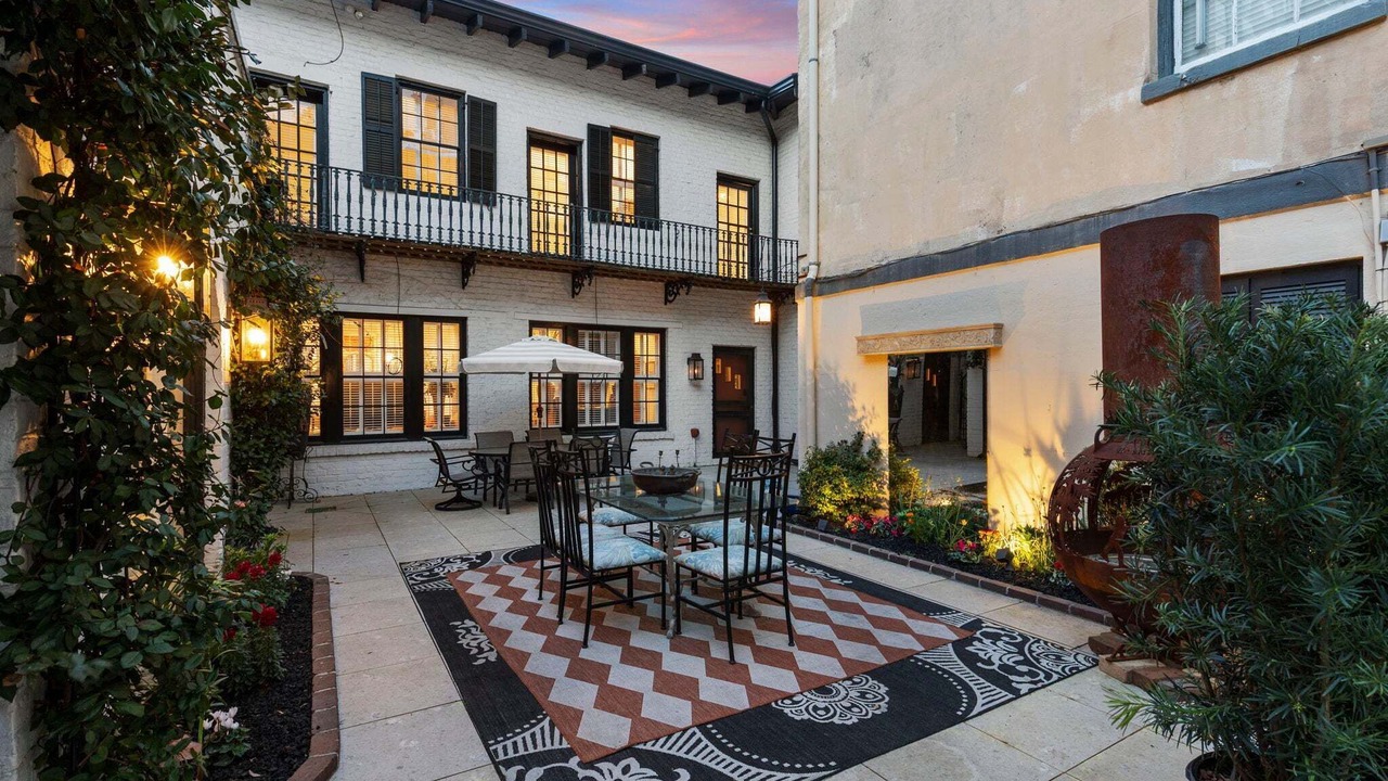 Photo of Outdoor in Historic Downtown Savannah