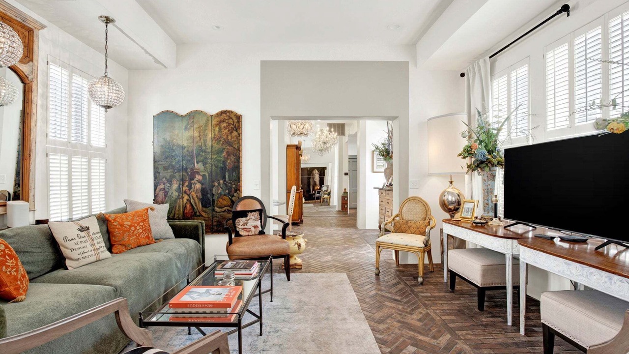 Photo of Livingroom in Historic Downtown Savannah