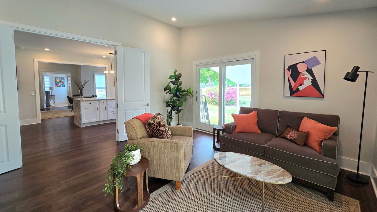 Photo of Livingroom in Pembroke