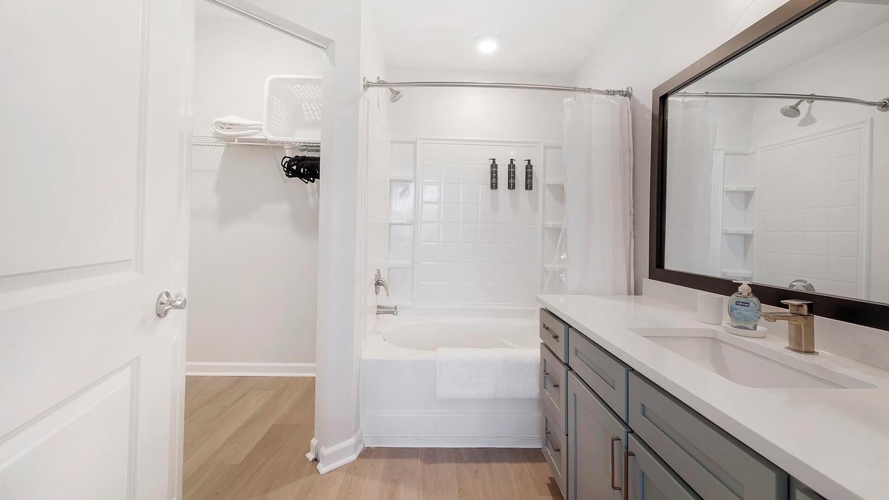 Photo of Bathroom in Port Wentworth