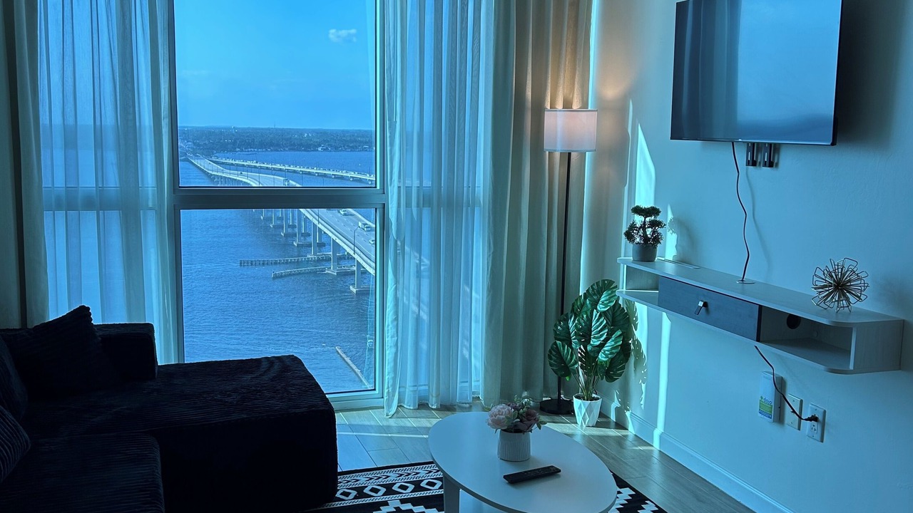 Photo of Livingroom in Fort Myers River District