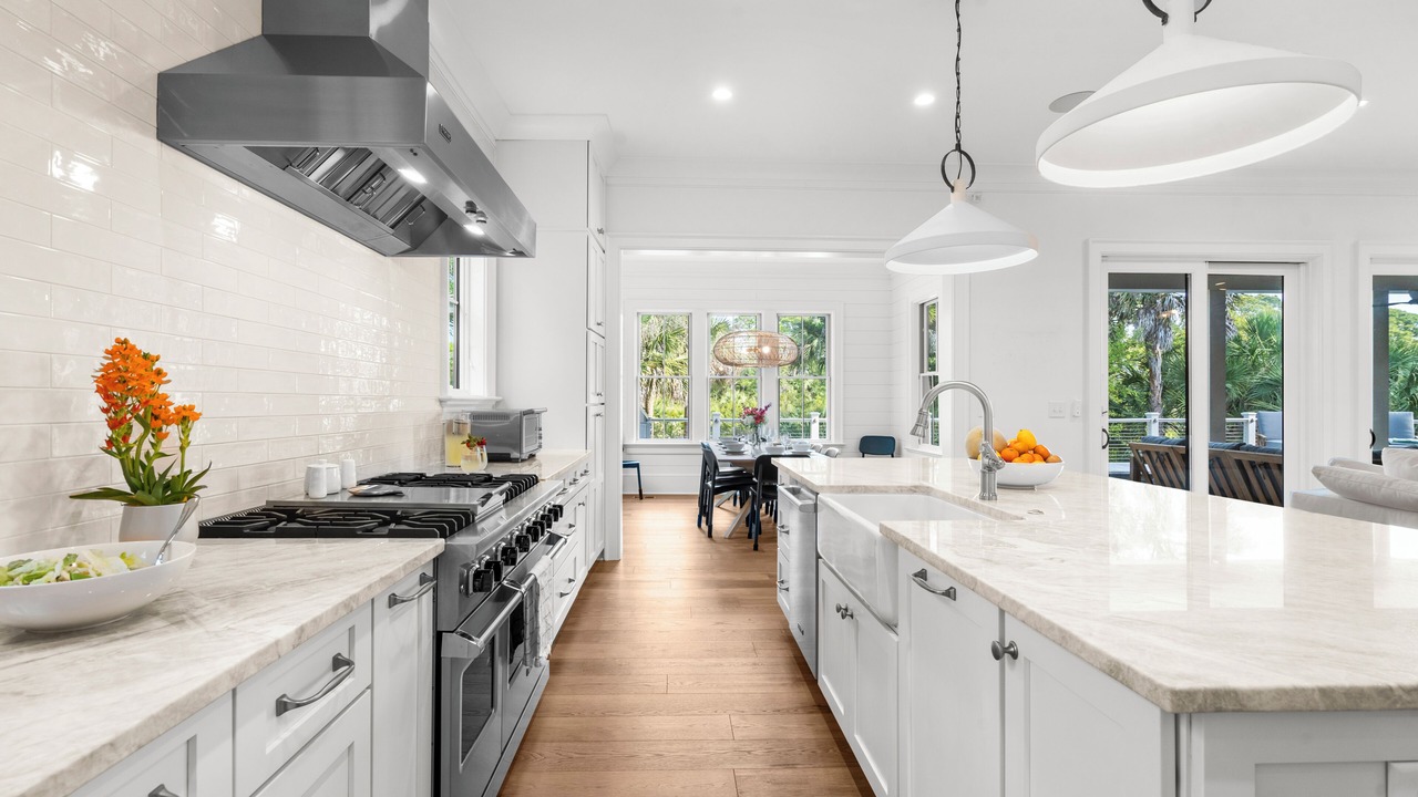 Photo of Kitchen in Vanderhorst Plantation